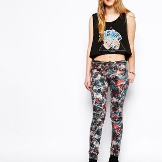 FLORAL PRINT JEANS